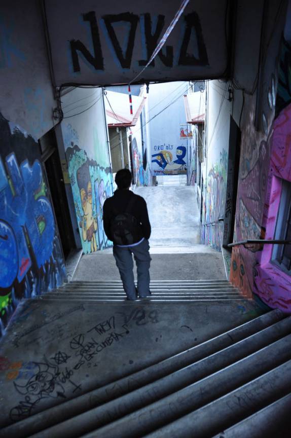 Voltando para a parte baixa de Valparaiso, no Chile